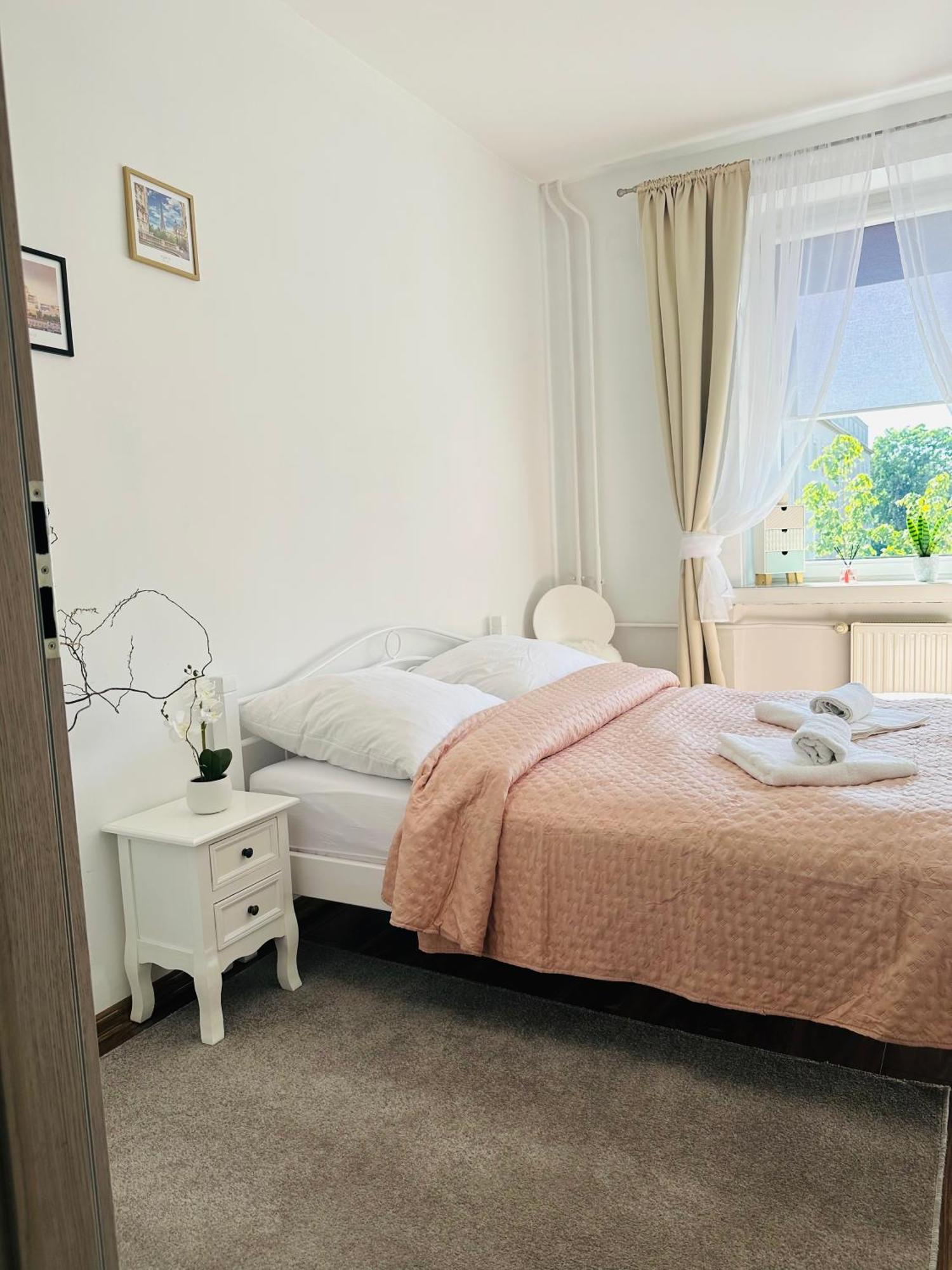 City Apartment Czestochowa Centrum 2-Bedroom エクステリア 写真
